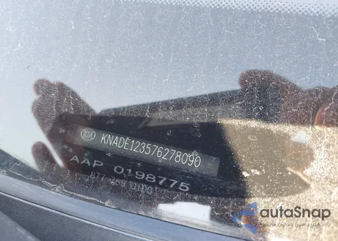 2007 Kia Rio Lx z USA, uszkodzony, nr VIN KNADE123576278090